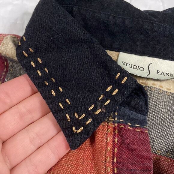 Vintage Studio Ease Plaid Button-up size M/L - Picture 3 of 9